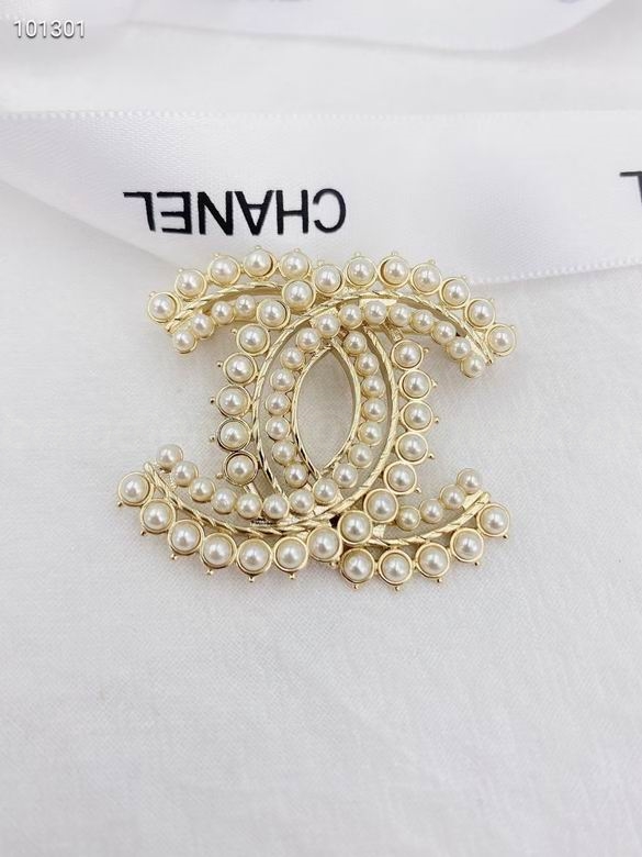 Chanel Brooch 344